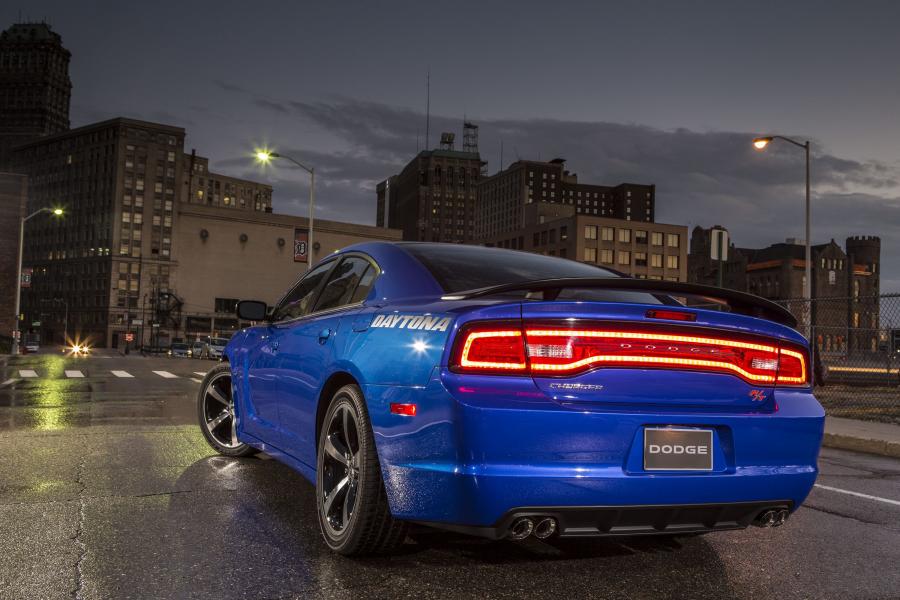 Dodge Charger Daytona 2013 года  (фото 28 из 30)